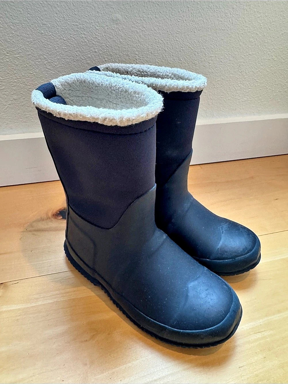 Hunter Kids Original Short Insulated Rain Boot Navy Blue 2.5